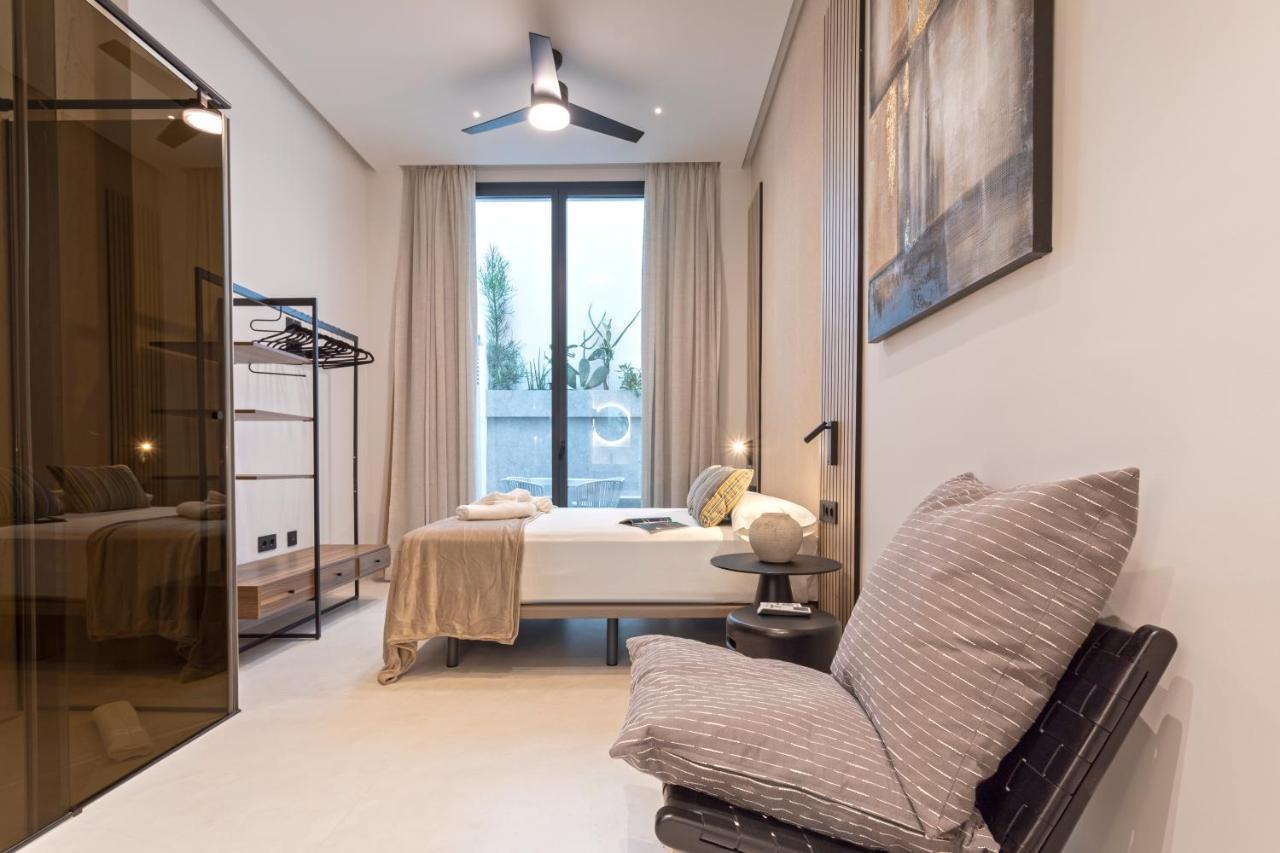 Magnificent Renovated 2Bd 2Bth Duplex With Backyard - City Centre Málaga Esterno foto