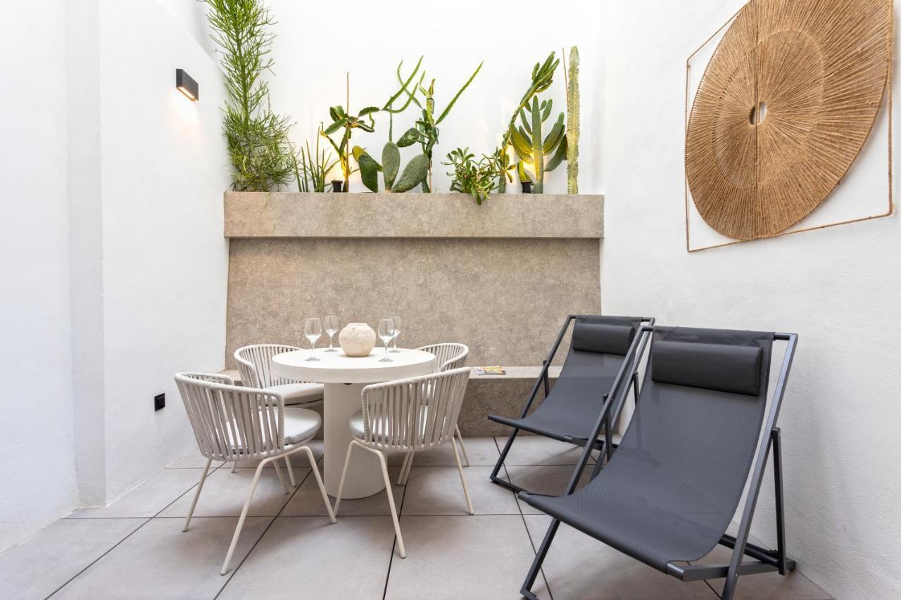 Magnificent Renovated 2Bd 2Bth Duplex With Backyard - City Centre Málaga Esterno foto