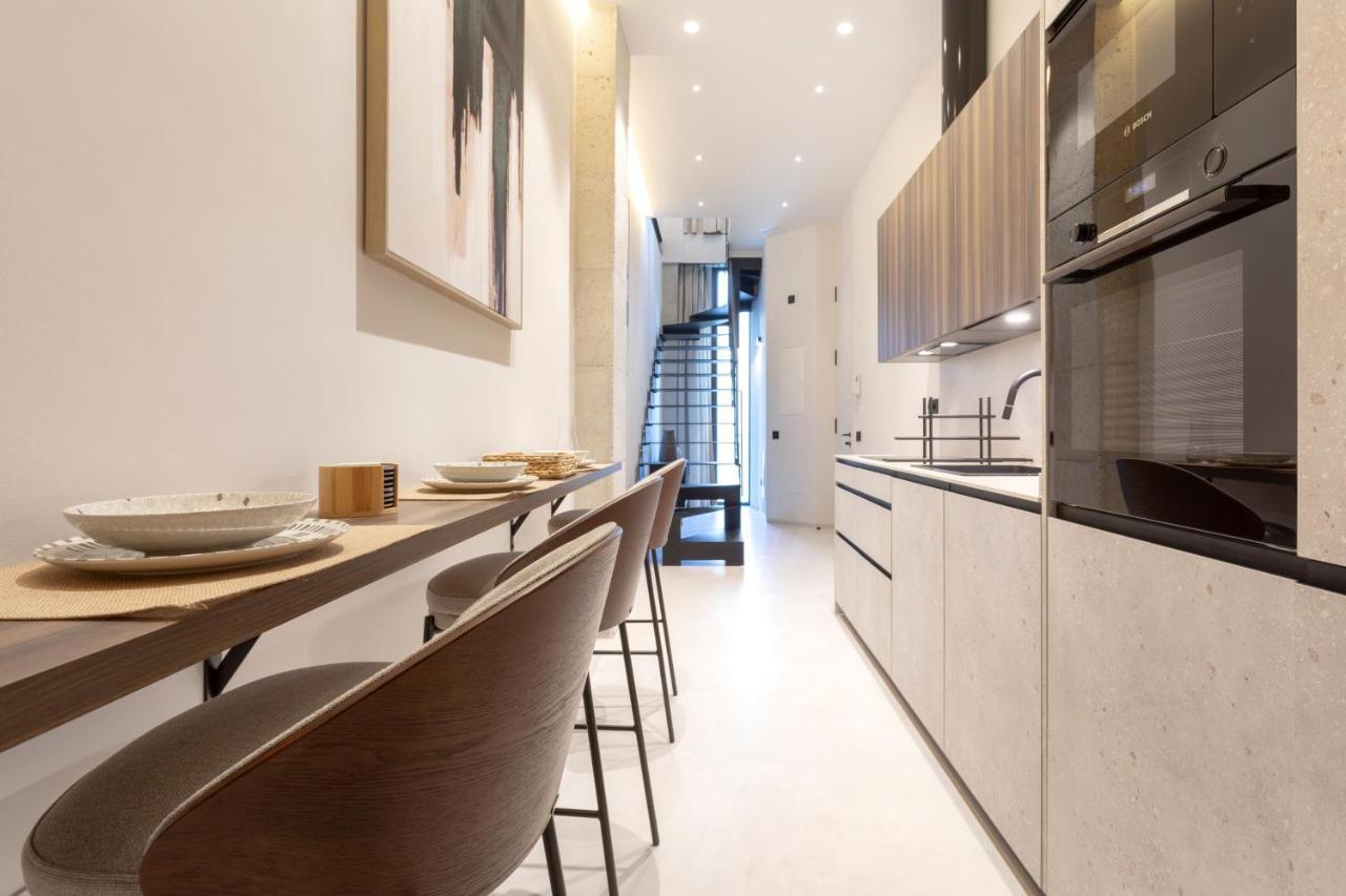 Magnificent Renovated 2Bd 2Bth Duplex With Backyard - City Centre Málaga Esterno foto